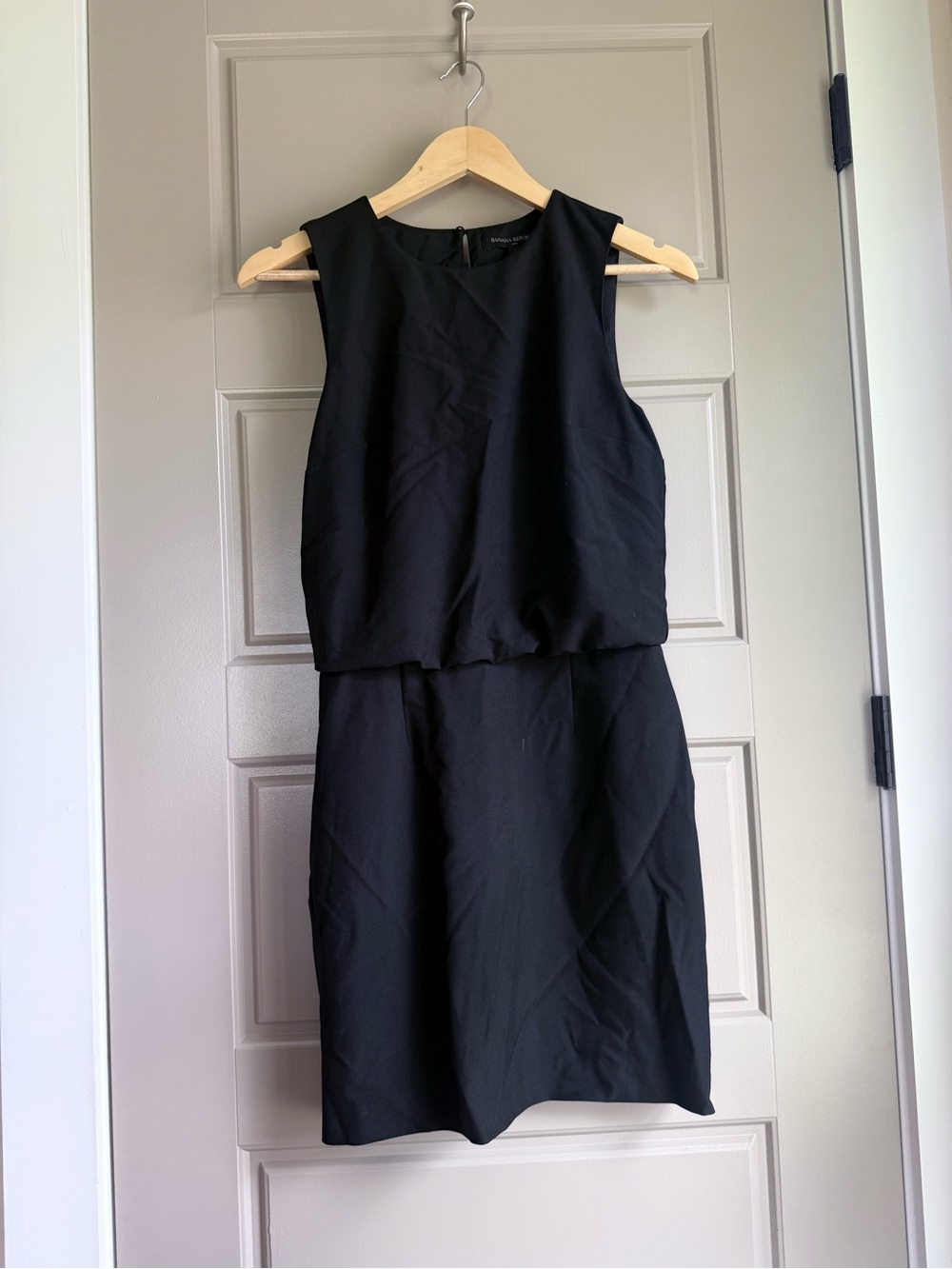 BANANA REPUBLIC factory simple basic sleeveless black draped lbd mini dress